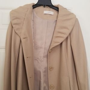 Ivory/Beige Tahari coat